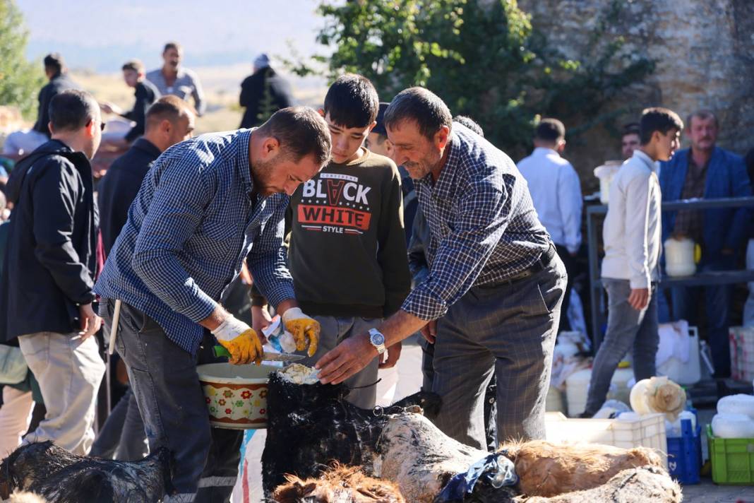 Konya'da inden 400 aileye ait peynir çıkartıldı! Şölen yaşandı 8